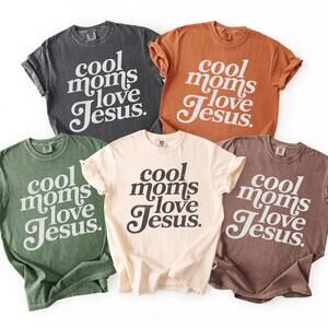 Christian Mom Shirt Retro '_Cool Moms Love Jesus'_ - Faith Tee